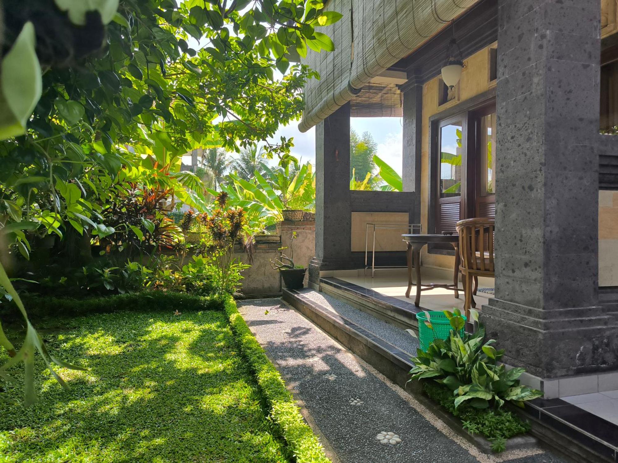 Three Dewi'S Guest House Ubud Habitación foto